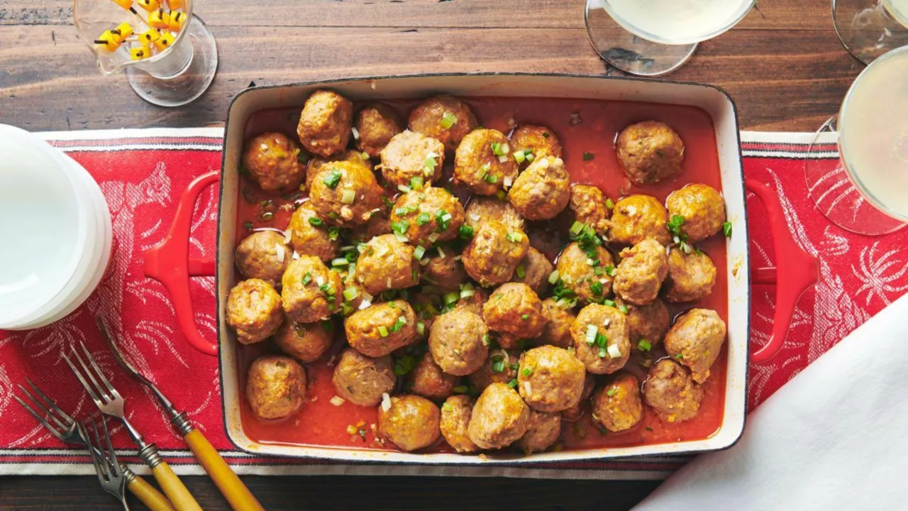What can I make with ground chicken besides meatballs?